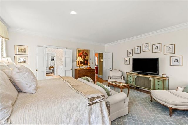 1212 Sturbridge Avenue, High Point, NC 27262