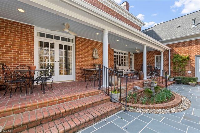 1212 Sturbridge Avenue, High Point, NC 27262