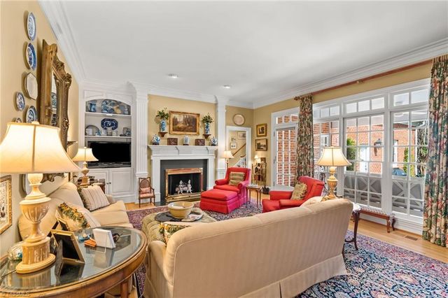 1212 Sturbridge Avenue, High Point, NC 27262