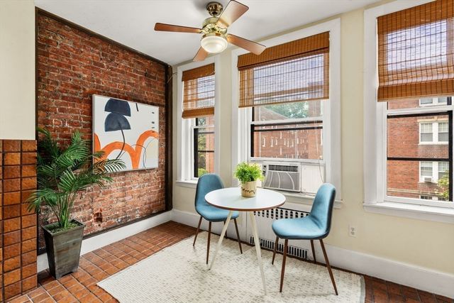 37 Saint Paul St 3, Brookline, MA 02446