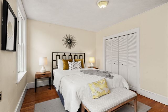 37 Saint Paul St 3, Brookline, MA 02446