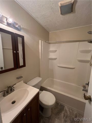 1513 Duke Dr, Petersburg, VA 23803