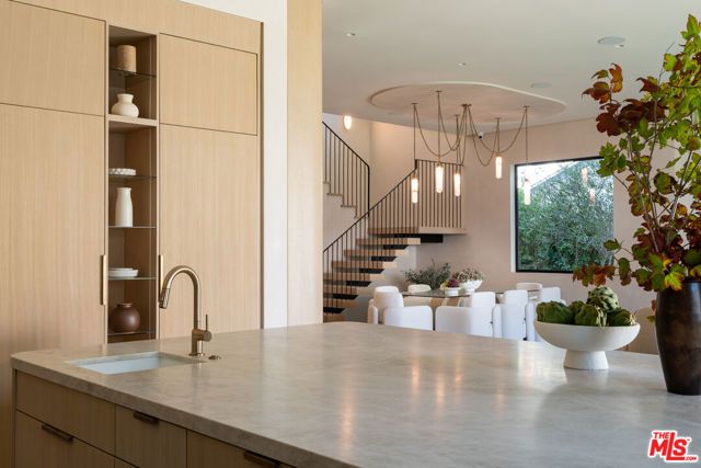 4170 Sunnyslope Avenue, Sherman Oaks, CA 91423