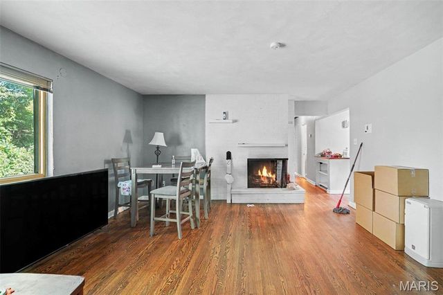 818 S Rapp Avenue, Columbia, IL 62236