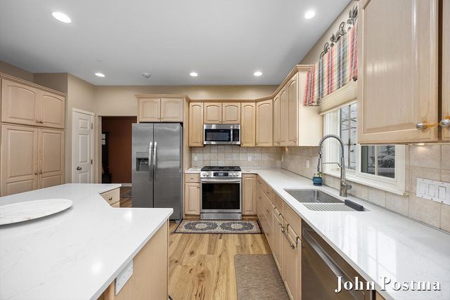 2441 Arundel Road, East Grand Rapids, MI 49506