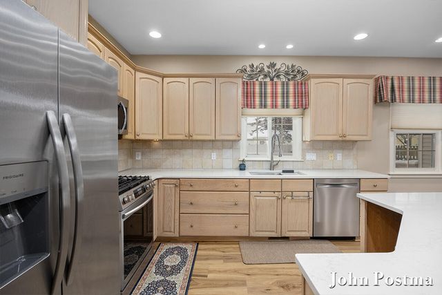 2441 Arundel Road, East Grand Rapids, MI 49506