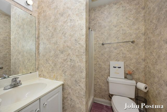 2441 Arundel Road, East Grand Rapids, MI 49506