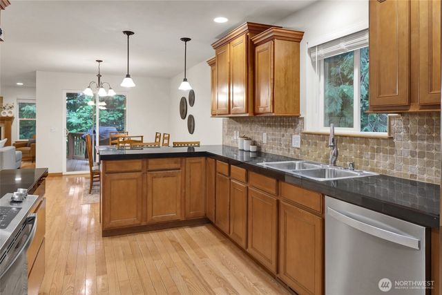 23 Granite Circle, Bellingham, WA 98229