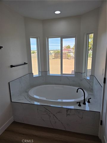 13968 Juniper Street, Hesperia, CA 92345