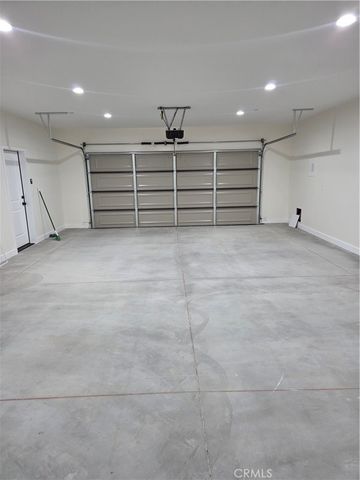 13968 Juniper Street, Hesperia, CA 92345