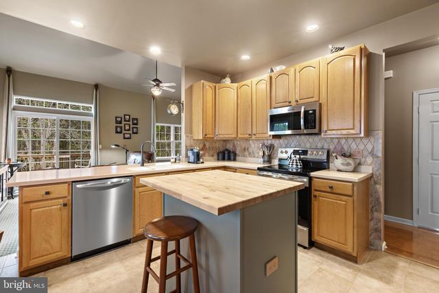 20 SPRING LAKE BLVD, Waretown, NJ 08758