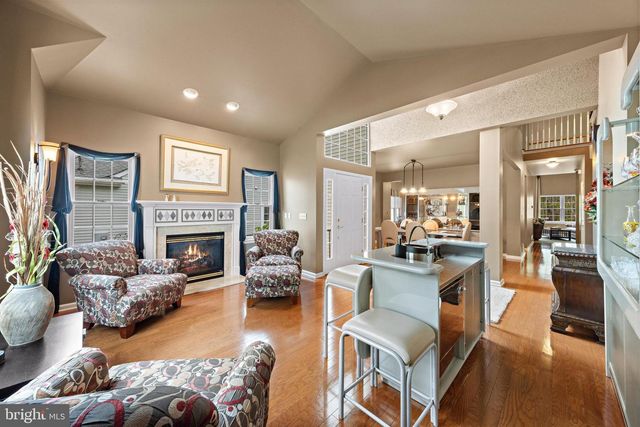 20 SPRING LAKE BLVD, Waretown, NJ 08758