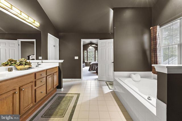 20 SPRING LAKE BLVD, Waretown, NJ 08758