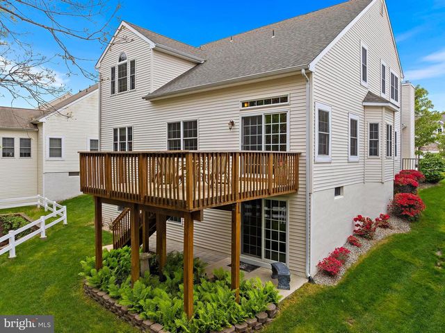 20 SPRING LAKE BLVD, Waretown, NJ 08758