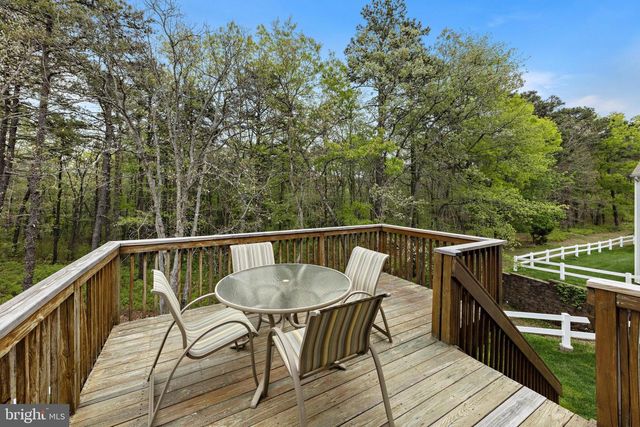 20 SPRING LAKE BLVD, Waretown, NJ 08758