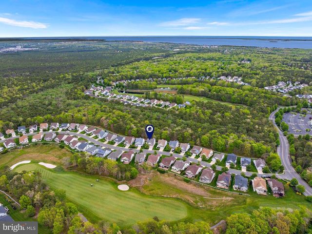 20 SPRING LAKE BLVD, Waretown, NJ 08758