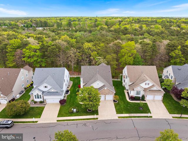 20 SPRING LAKE BLVD, Waretown, NJ 08758