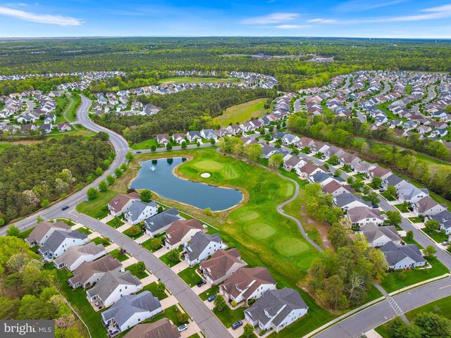 20 SPRING LAKE BLVD, Waretown, NJ 08758