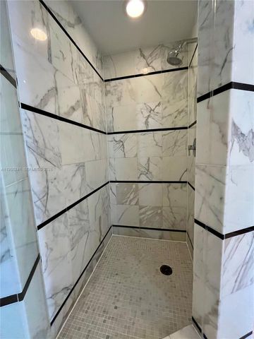 4391 Collins Ave 419, Miami Beach, FL 33140