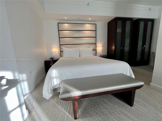 4391 Collins Ave 419, Miami Beach, FL 33140