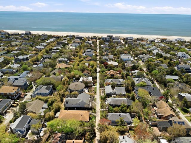 583 Bayberry Walk, Ocean Beach, NY 11770