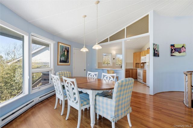 583 Bayberry Walk, Ocean Beach, NY 11770
