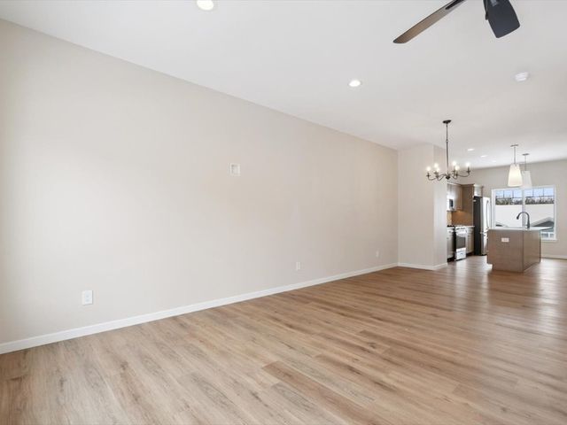 942 Dubs Drive, Iowa City, IA 52246