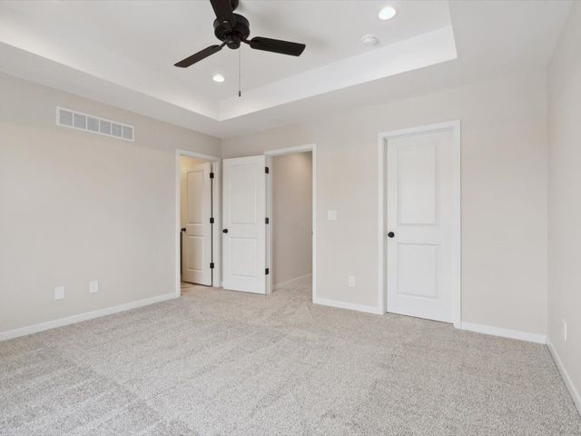 942 Dubs Drive, Iowa City, IA 52246