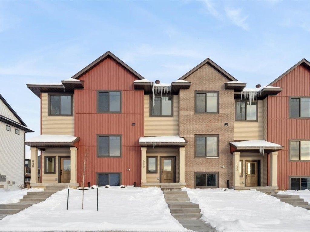 942 Dubs Drive, Iowa City, IA 52246