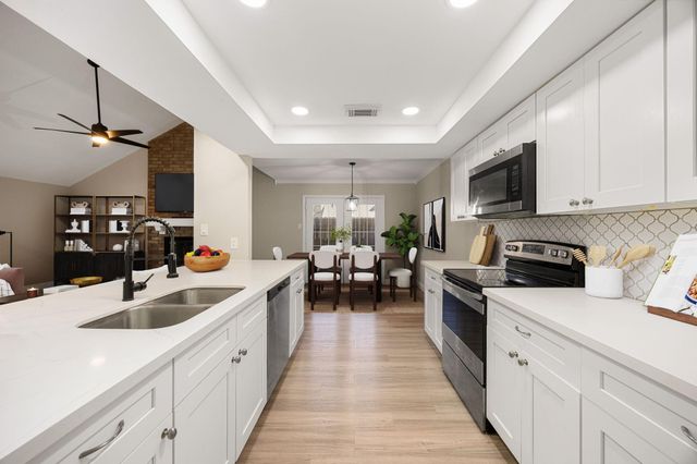 16919 Chapel Pines Drive 128, Spring, TX 77379