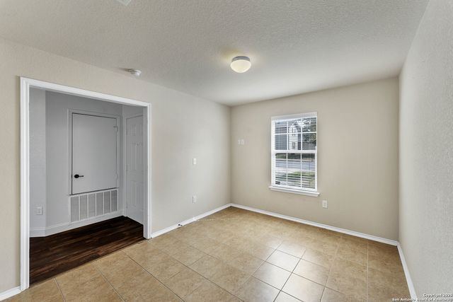 11219 Five Iron, San Antonio, TX 78221