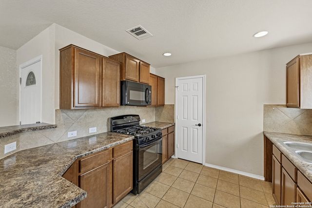 11219 Five Iron, San Antonio, TX 78221