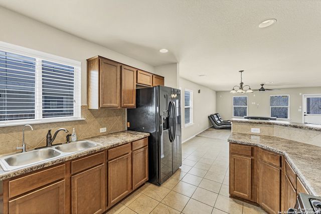 11219 Five Iron, San Antonio, TX 78221