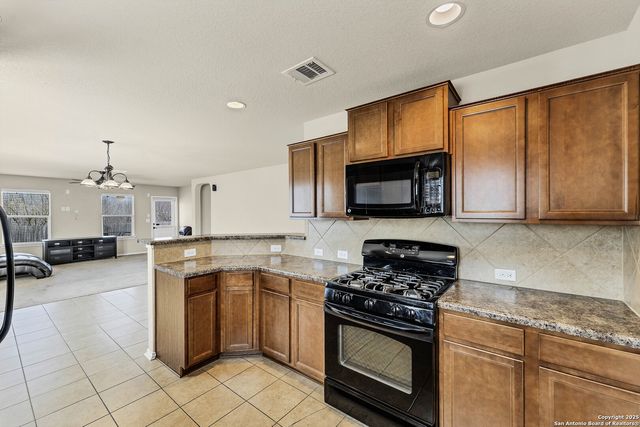 11219 Five Iron, San Antonio, TX 78221
