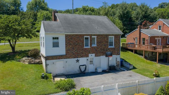 3153 MARIETTA AVE, Lancaster, PA 17601