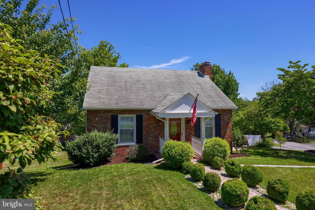 3153 MARIETTA AVE, Lancaster, PA 17601
