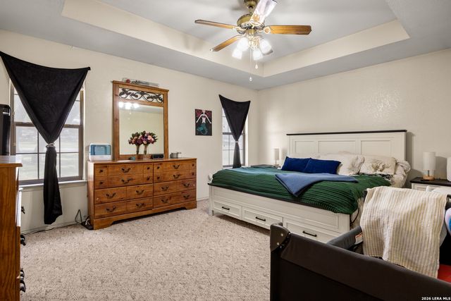 2071 CANDLELIGHT DR, Canyon Lake, TX 78133