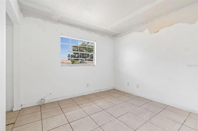 1719 JULIAN LANE DRIVE, Tampa, FL 33619