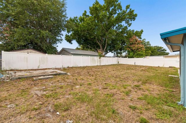 1719 JULIAN LANE DRIVE, Tampa, FL 33619
