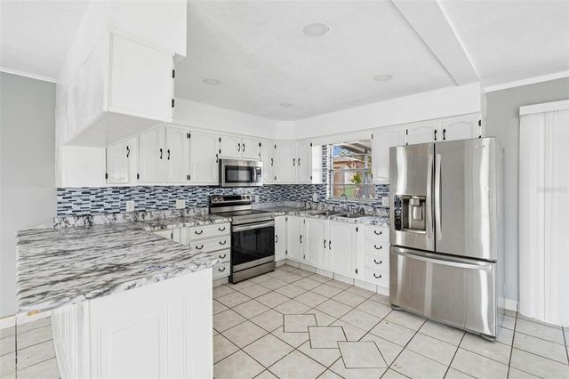 1719 JULIAN LANE DRIVE, Tampa, FL 33619