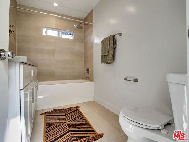 2907 Potomac Avenue, Los Angeles, CA 90016