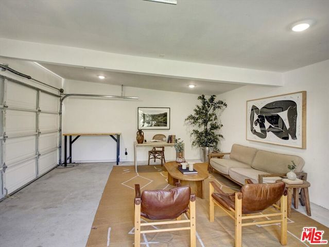 2907 Potomac Avenue, Los Angeles, CA 90016