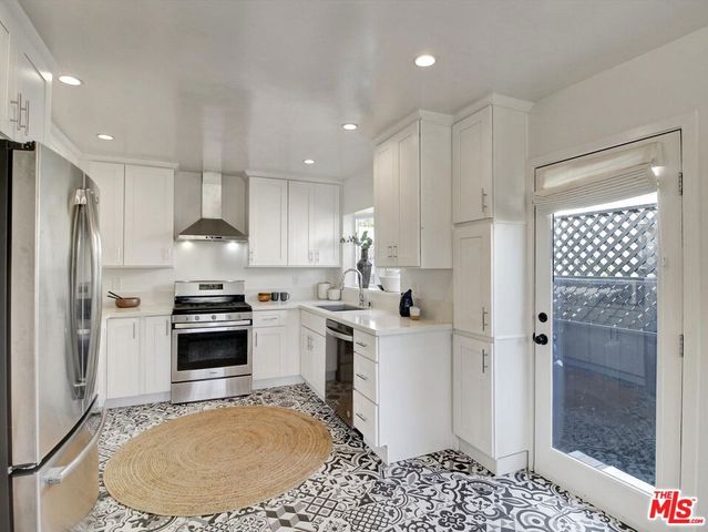 2907 Potomac Avenue, Los Angeles, CA 90016