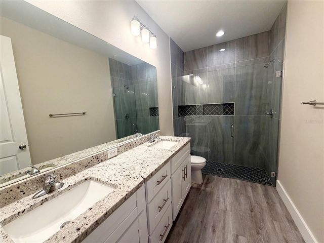 2125 W SAINT JOSEPH STREET, Tampa, FL 33607