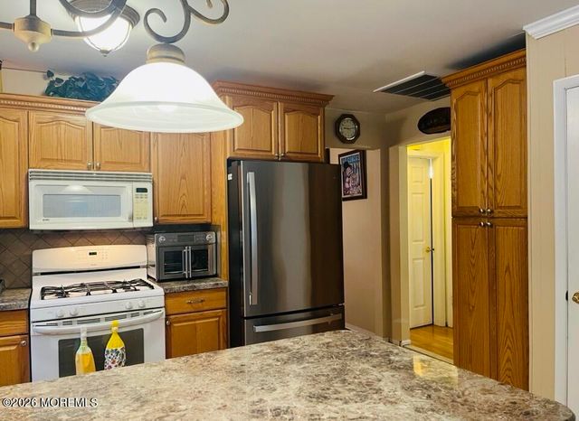 409 Costa Mesa Drive, Toms River, NJ 08757