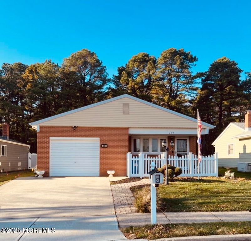 409 Costa Mesa Drive, Toms River, NJ 08757