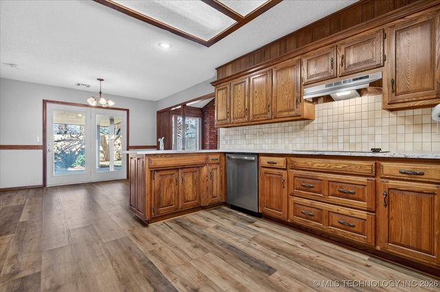 2704 SE Hillsboro Road, Bartlesville, OK 74006