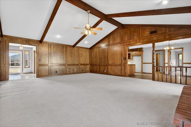 2704 SE Hillsboro Road, Bartlesville, OK 74006