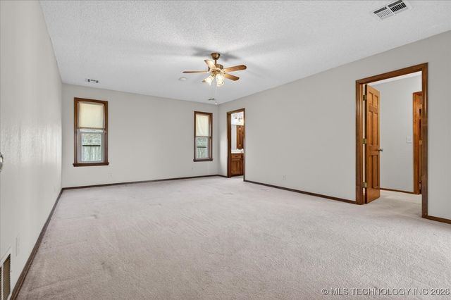 2704 SE Hillsboro Road, Bartlesville, OK 74006