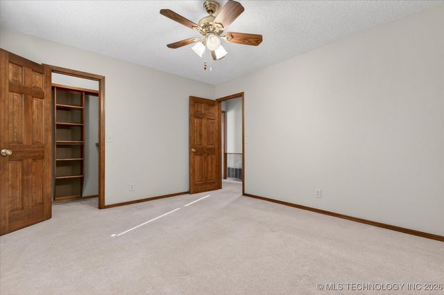 2704 SE Hillsboro Road, Bartlesville, OK 74006